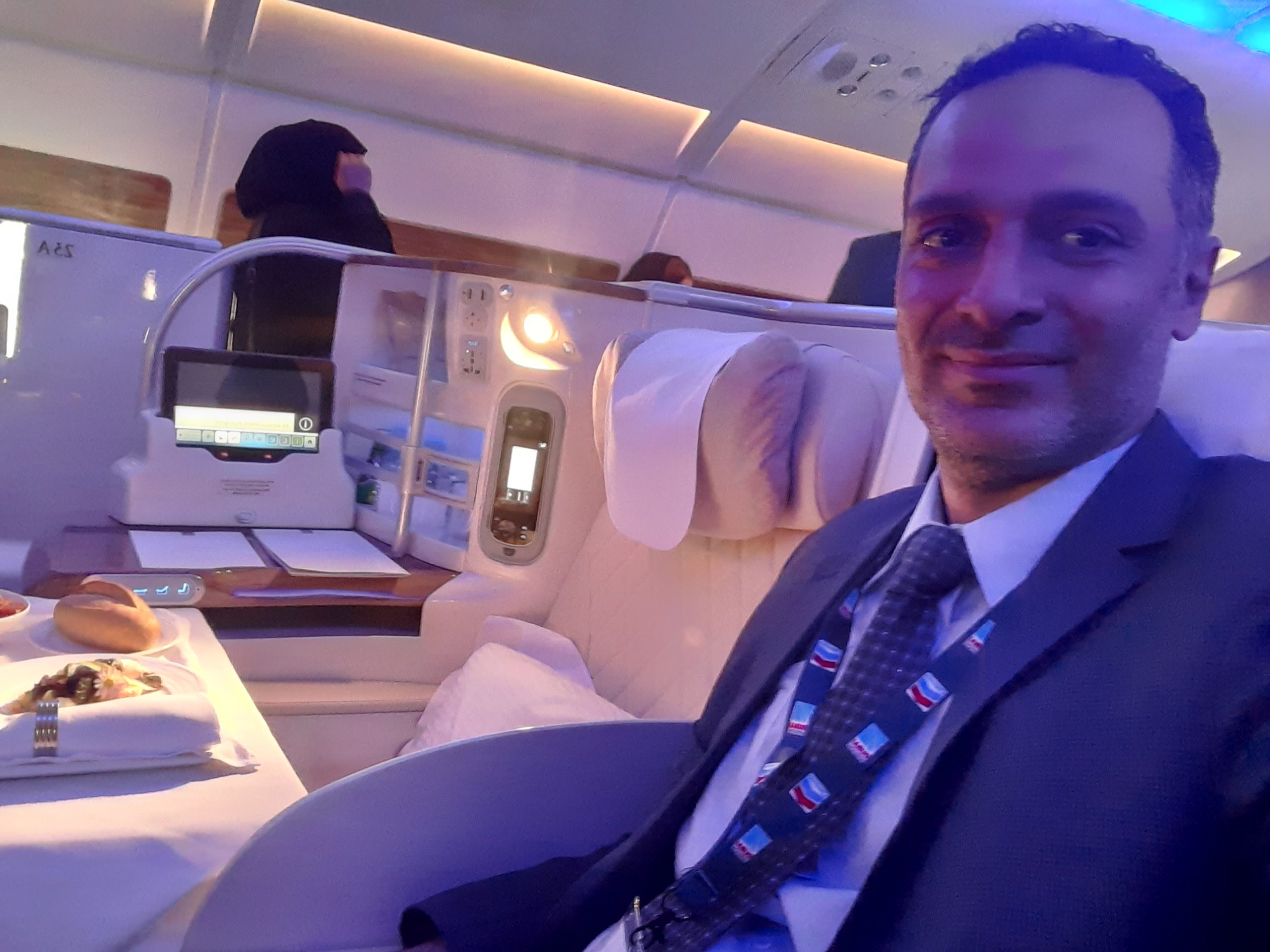 یوسف علوی تماس